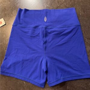 FP Movement Women’s Never Better Bike Shorts SZ L NWT